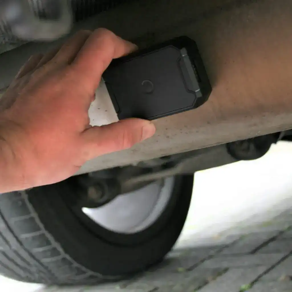 ردیاب آهنربایی چیست؟